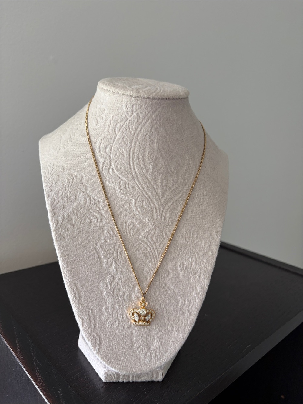 Gold Crown Pendant Necklace - Women's Jewelry